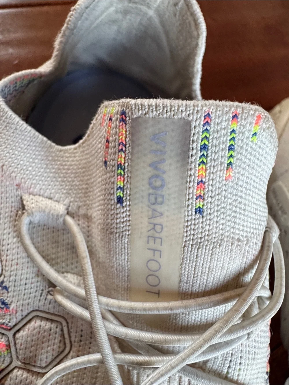 Vivo Barefoot Motus Neutral Knit Sneakers with Rainbow Accents womens 39 or 8.5